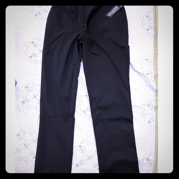 Danielle Bernstein - We Wore What x Macy’s pants - Picture 2 of 3